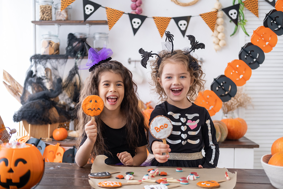 Tips for protecting your child's teeth during halloween